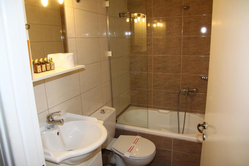 Hotel Panellinion Tríkala Kültér fotó